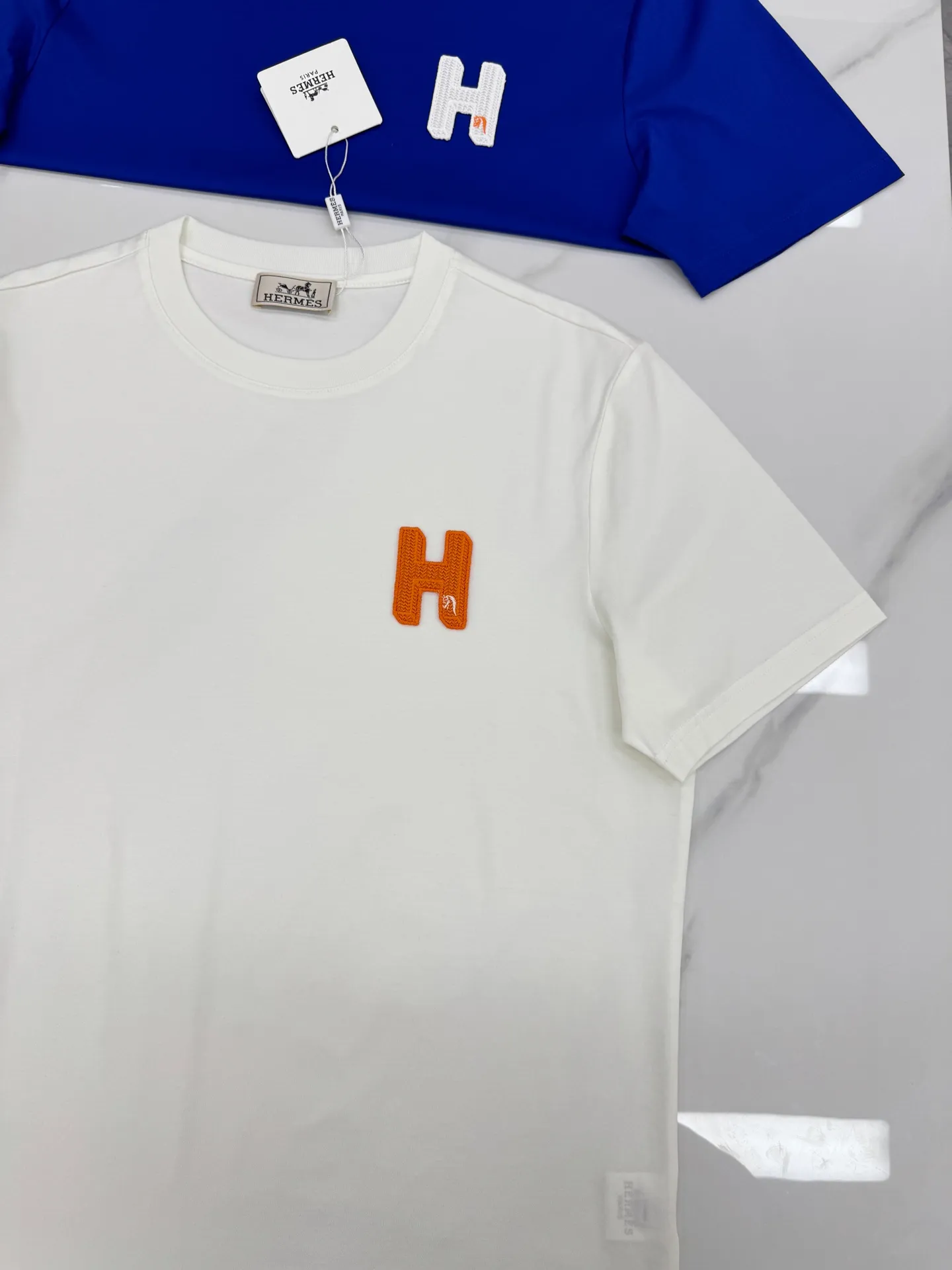 ⚜️HERMES 26s New Arrival T .Classic H . ！ . . 190g ， ， ！！！ ， ！ ！ ：Black.White.Dark Blue. .Sizes：M-3XL ❗️（S 4XL ）175/145 XL